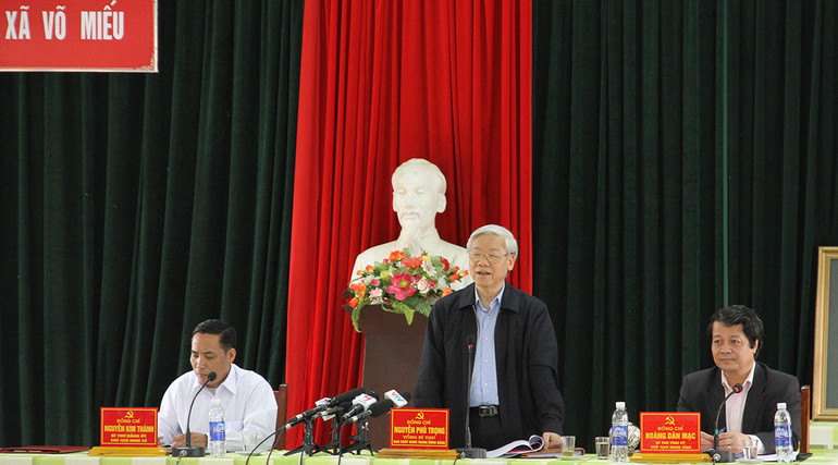 Tổng Bí thư Nguyễn Phú Trọng thăm và làm việc tại xã Võ Miếu, huyện Thanh Sơn.