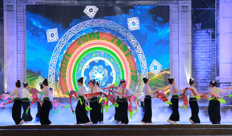 Nhiều sự kiện văn hóa được tổ chức trong những ngày diễn ra Giỗ Tổ Hùng Vương.