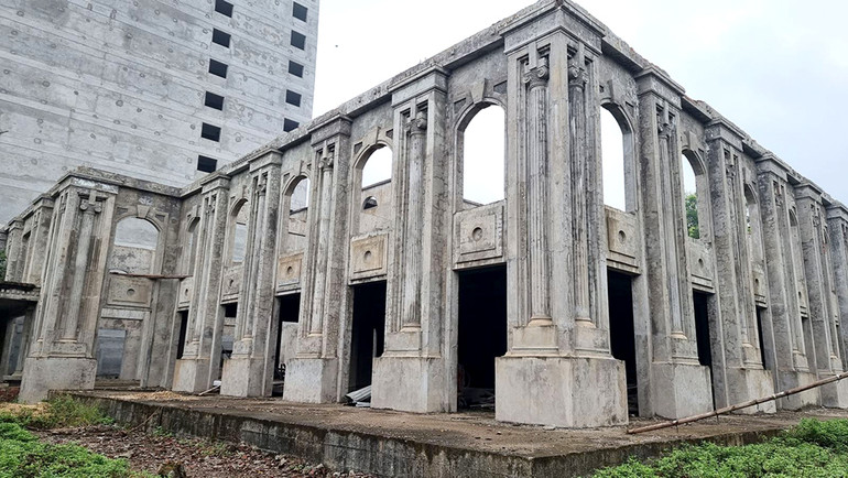 Dự án khách sạn Đại Hà nằm trên khu đất vàng của TP Việt Trì nhiều năm bỏ hoang.