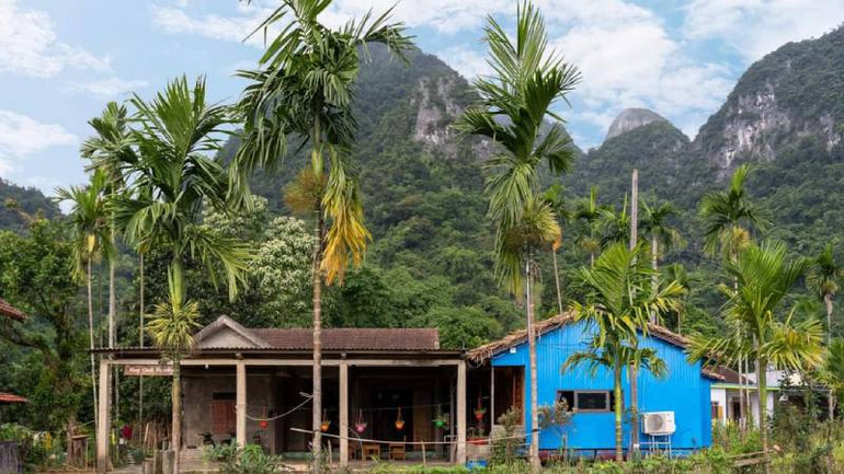 Từ nhà phao chống lũ đến homestay nhà phao thích ứng với biến đổi khí hậu.