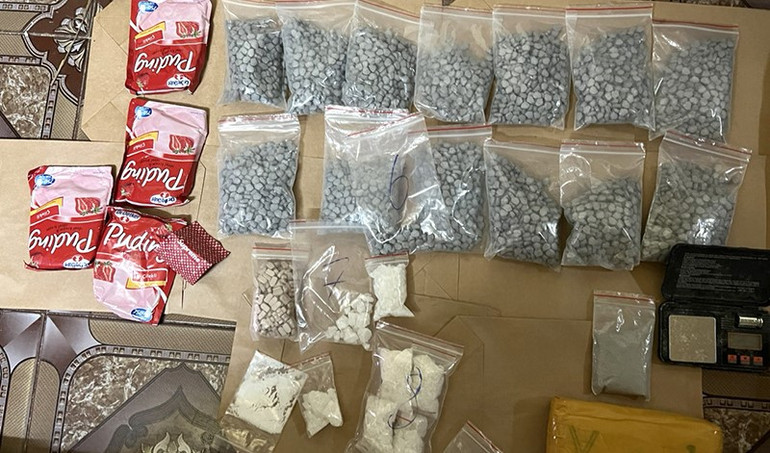 Tang vật là các loại ma túy tổng hợp các loại bị công an thu giữ. (Ảnh: Công an Quảng Bình)