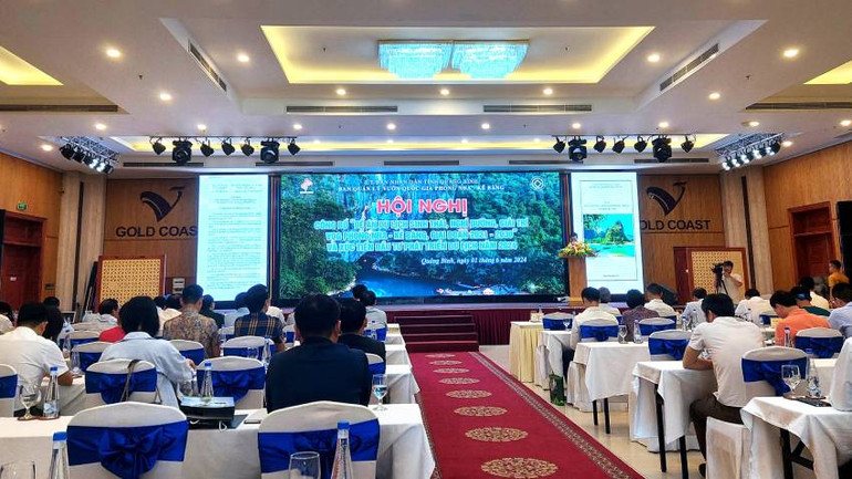 Quang cảnh hội nghị công bố đề án du lịch mới ở Phong Nha-Kẻ Bàng