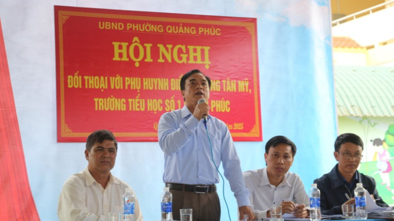 Buổi đối thoại với người dân tổ dân phố Tân Mỹ của chính quyền phường Quảng phúc chưa mang lại hiệu quả, chưa tìm được tiếng nói chung. Buổi đối thoại với người dân tổ dân phố Tân Mỹ của chính quyền phường Quảng phúc chưa mang lại hiệu quả, chưa tìm được tiếng nói chung.