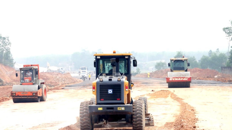 Những vị trí cuối cùng của dự án cao tốc bắc-nam đoạn Vạn Ninh-Cam Lộ đang được khẩn trương thi công