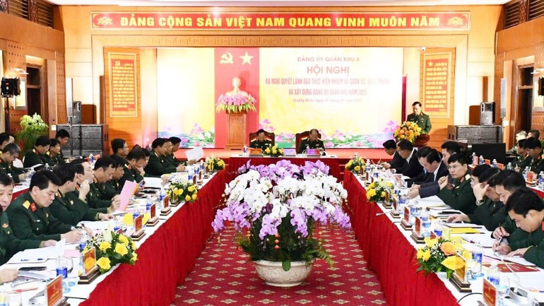Quang cảnh Hội nghị của Đảng bộ Quân khu 4 diễn ra tại tỉnh Quảng Bình.
