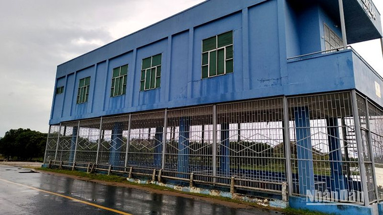 Nhà quản lý vận hành cống điều tiết lũ hồ Biển Lạc.