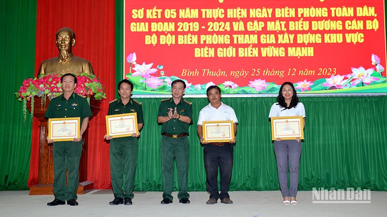 Các tập thể và cá nhân được Bộ Tư lệnh Bộ đội Biên phòng tặng Bằng khen vì có thành tích xuất sắc trong thực hiện Ngày Biên phòng toàn dân giai đoạn 2019 - 2024.