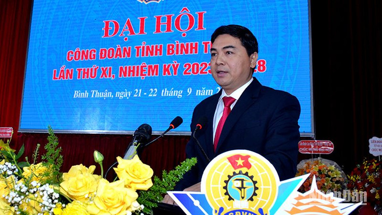 Phó Bí thư Thường trực Tỉnh ủy Bình Thuận Nguyễn Hoài Anh phát biểu tại đại hội.