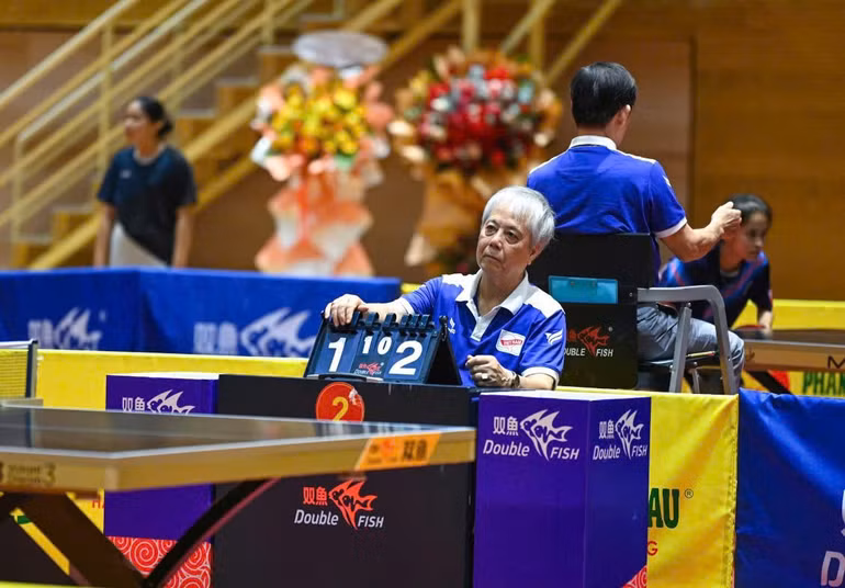 Năm 2026, trọng tài Vũ Tuấn đạt mốc 50 năm gắn bó với sự nghiệp cầm còi.