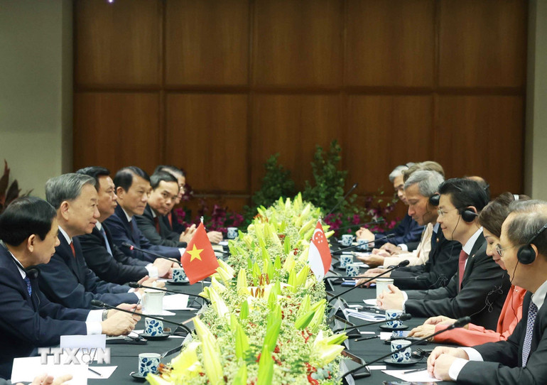 Tổng Bí thư Tô Lâm và Thủ tướng Cộng hòa Singapore, Tổng Thư ký Đảng Hành động nhân dân Singapore (PAP) Lawrence Wong hội đàm.