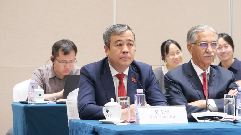 Đồng chí Ngô Đông Hải, Ủy viên Trung ương Đảng, Phó Trưởng Ban Tuyên giáo và Dân vận Trung ương phát biểu tại diễn đàn nhánh với chủ đề "Mở rộng giao lưu, hợp tác và tăng cường học hỏi lẫn nhau giữa các nền văn minh".