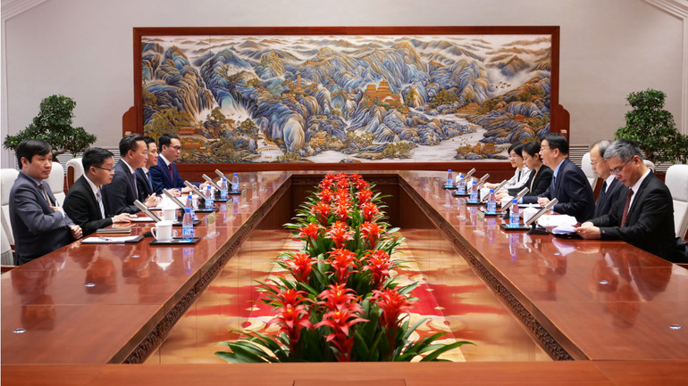 Toàn cảnh buổi làm việc giữa đoàn đại biểu tỉnh Hưng Yên với Thành ủy Bắc Kinh