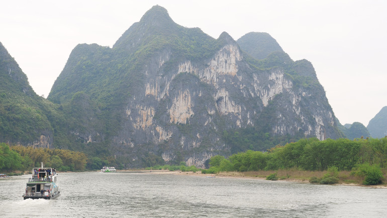 Sông Ly Giang là 1 trong 15 con sông đẹp nhất trên thế giới.