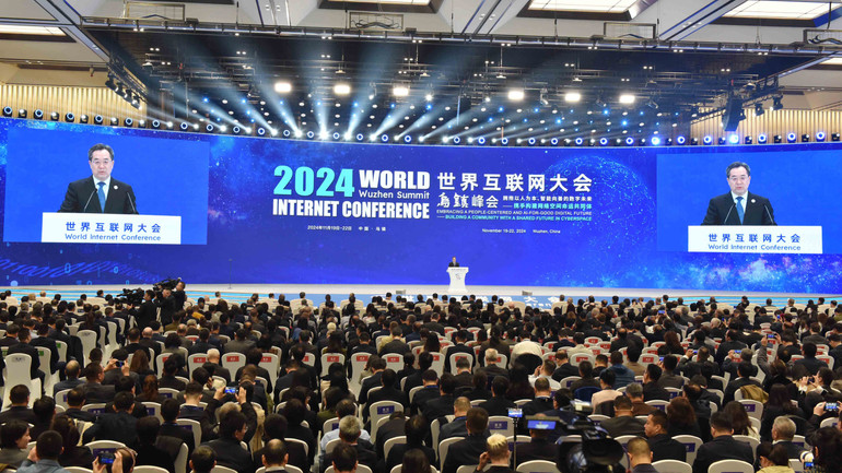 Toàn cảnh phiên khai mạc Đại hội Internet thế giới năm 2024.