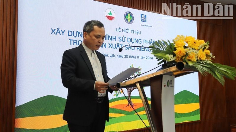 Phó Cục trưởng Cục Bảo vệ thực vật Nghiêm Quang Tuấn phát biểu tại buổi lễ.