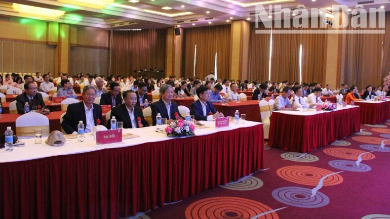 Các đại biểu dự lễ kỷ niệm.