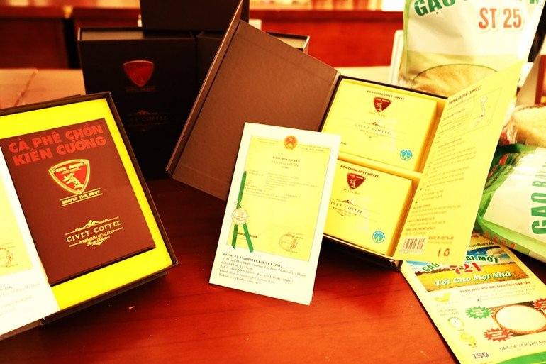 Bộ sản phẩm Cà-phê Chồn Kiên Cường của Công ty trách nhiệm hữu hạn Một thành viên Kiên Cường, thành phố Buôn Ma Thuột đạt 95,64 điểm, là sản phẩm tiềm năng 5 sao.