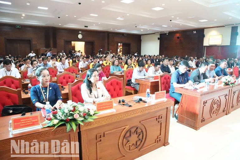 Các đại biểu dự hội nghị. Các đại biểu dự hội nghị.