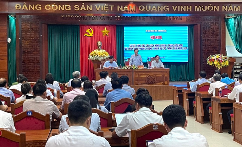 Quang cảnh hội nghị.