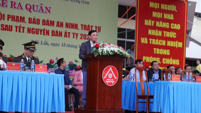 Phó Chủ tịch Thường trực Ủy ban nhân dân tỉnh Đắk Lắk Nguyễn Tuấn Hà phát biểu tại buổi lễ. Phó Chủ tịch Thường trực Ủy ban nhân dân tỉnh Đắk Lắk Nguyễn Tuấn Hà phát biểu tại buổi lễ.