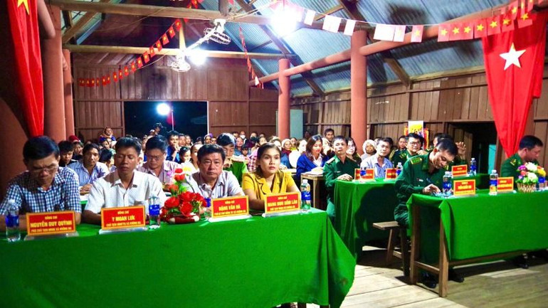 Các đại biểu tham dự lễ phát động.