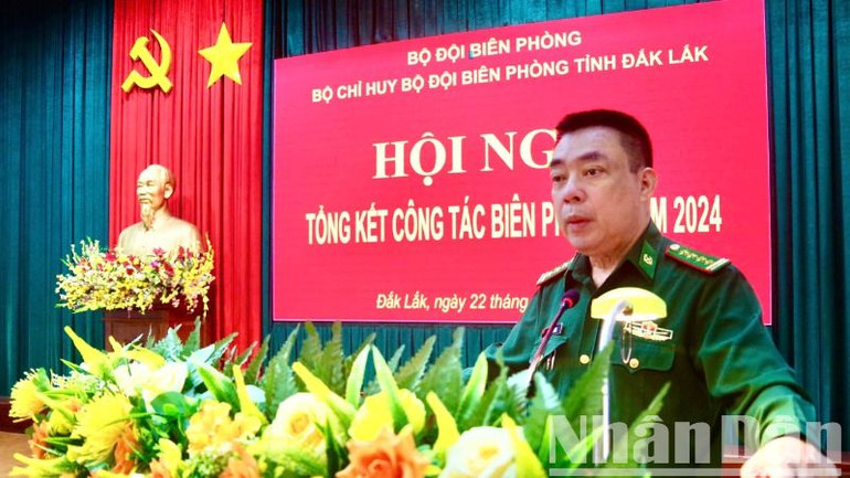 Đại tá Đào Viết Hùng, Chỉ huy trưởng Bộ đội Biên phòng tỉnh Đắk Lắk phát biểu chỉ đạo tại hội nghị.
