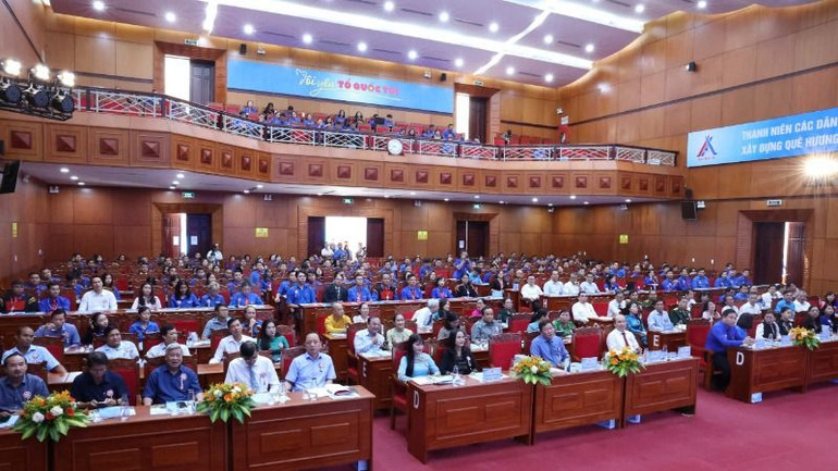 Các đại biểu dự đại hội. Các đại biểu dự đại hội.