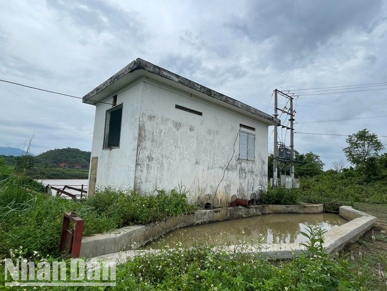 Còn trạm bơm T151 bơm nước phục vụ cho khoảng 100ha ở buôn Krông không hoạt động.