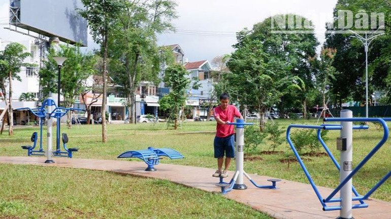 Công trình phục vụ người dân rèn luyện sức khỏe miễn phí và khuyến khích, thúc đẩy phong trào thể dục thể thao trên địa bàn thành phố Buôn Ma Thuột. Công trình phục vụ người dân rèn luyện sức khỏe miễn phí và khuyến khích, thúc đẩy phong trào thể dục thể thao trên địa bàn thành phố Buôn Ma Thuột.