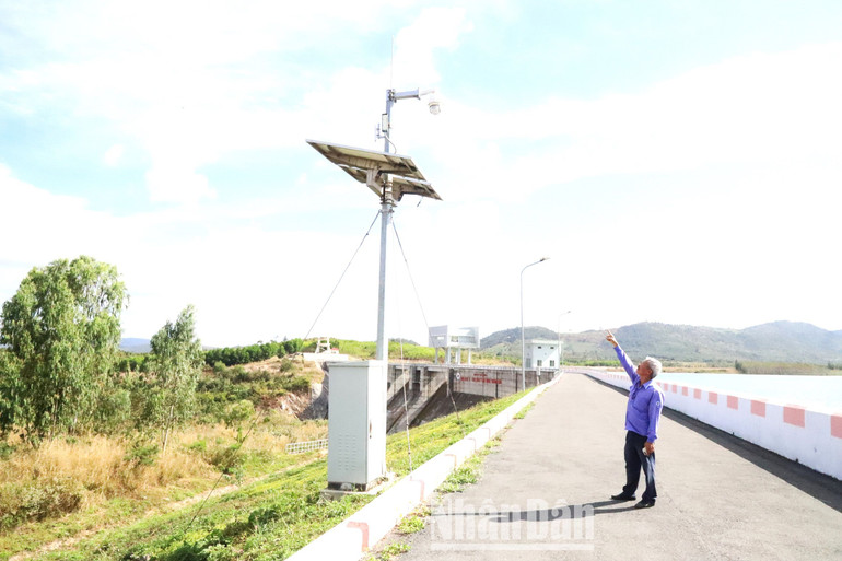 Hệ thống camera theo dõi đập dâng của hồ chứa nước Ea H’leo 1.