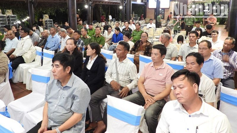 Đồng bào các dân tộc xã Ea Tu, thành phố Buôn Ma Thuột, tỉnh Đắk Lắk dự Ngày hội.