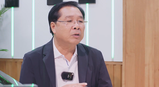 Nhạc sĩ, NSƯT Đinh Trung Cẩn, Tổng Giám đốc Trung tâm Bảo vệ quyền tác giả Âm nhạc Việt Nam.