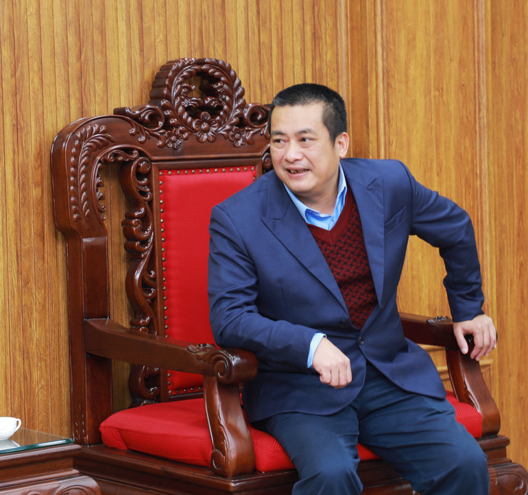 Nhà văn Nguyễn Xuân Tuấn, Chủ tịch Viện Khoa học Giáo dục và Môi trường, Nhà sáng lập Sàn Văn hóa Học và Đọc Việt Nam, chia sẻ về Dự án sách "Thuật bút Xuân Cầu".