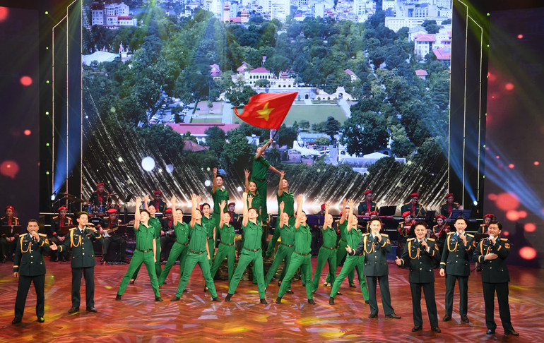 Hát múa “Trận địa lưới thép” (Nhạc: Phạm Anh Thông, ý thơ: Lê Cảnh Nhạc)