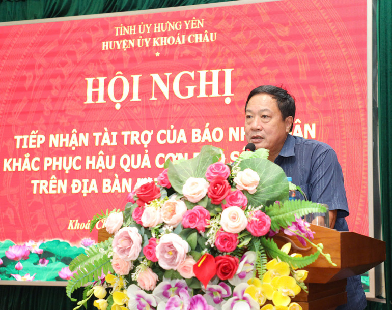 Ông Nguyễn Ngọc Kim Anh, Giám đốc Công ty cổ phần Văn hóa Đọc và Học Việt Nam thông tin về những hoạt động ủng hộ người dân thiệt hại do bão số 3 của công ty.