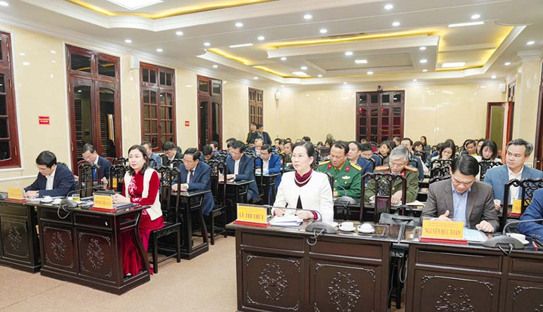 Các đại biểu dự hội nghị. Các đại biểu dự hội nghị.