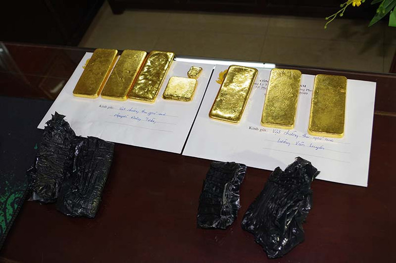 Tang vật vụ án.