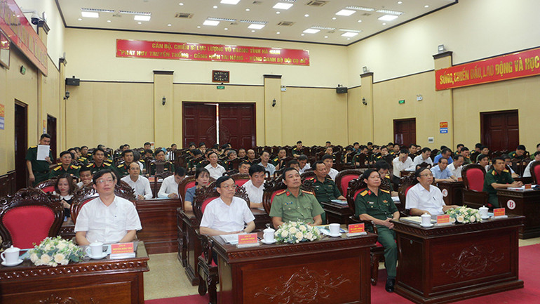 Các đại biểu dự hội nghị.