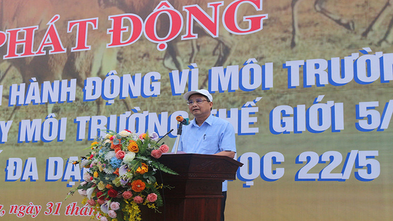 Đồng chí Nguyễn Đức Vượng, Phó Chủ tịch Ủy ban nhân dân tỉnh Hà Nam phát biểu tại lễ phát động.