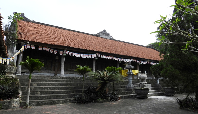 Khu Tam Bảo thờ Phật (Tổ Đường) - Chùa Long Đọi Sơn. Khu Tam Bảo thờ Phật (Tổ Đường) - Chùa Long Đọi Sơn.