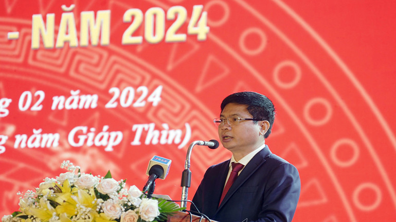 Đồng chí Trương Quốc Huy, Chủ tịch Ủy ban nhân dân tỉnh Hà Nam phát biểu tại buổi lễ.