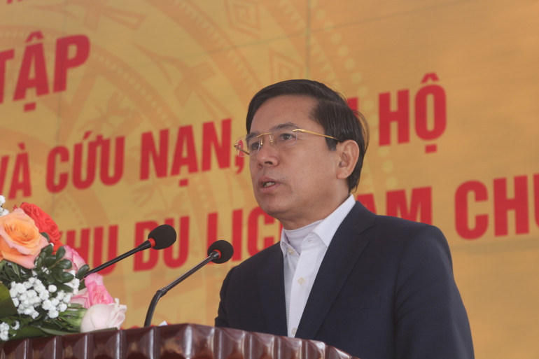 Đồng chí Trần Xuân Dưỡng, Phó chủ tịch Ủy ban nhân dân tỉnh Hà Nam phát biểu chỉ đạo tại buổi diễn tập