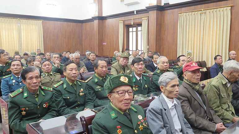 Các thế hệ Bộ đội biên phòng tỉnh Hà Nam dự gặp mặt.