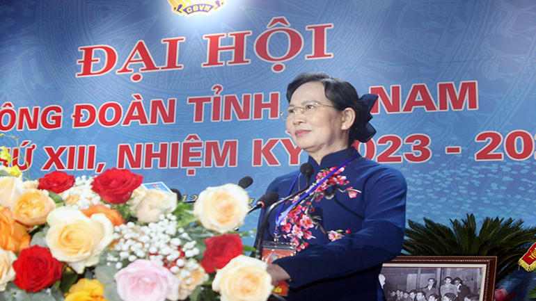 Đồng chí Lê Thị Thủy, Ủy viên Trung ương Đảng, Bí thư Tỉnh ủy Hà Nam phát biểu tại Đại hội. Đồng chí Lê Thị Thủy, Ủy viên Trung ương Đảng, Bí thư Tỉnh ủy Hà Nam phát biểu tại Đại hội.