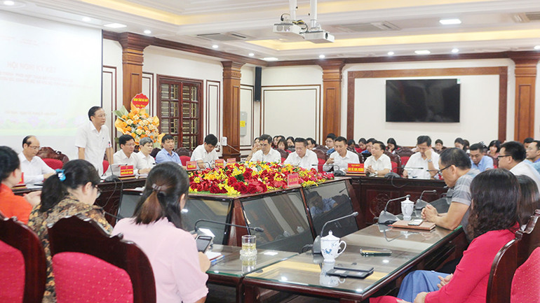 Quang cảnh hội nghị.