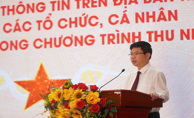 Đồng chí Trương Quốc Huy, Bí thư Tỉnh ủy, Chủ tịch Ủy ban nhân dân tỉnh, Trưởng Đoàn đại biểu Quốc hội tỉnh Hà Nam, phát biểu tại hội nghị.