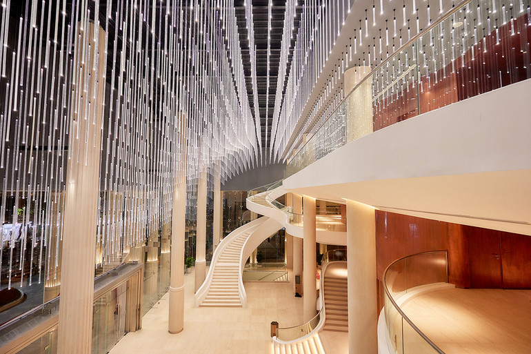 Nhà hát Hồ Gươm.