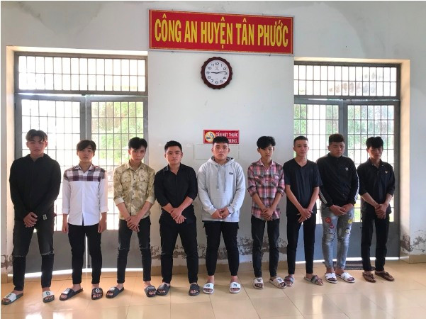 Các đối tượng gây rối trật tự công cộng tại huyện Tân Phước (Tiền Giang) đã bị khởi tố.