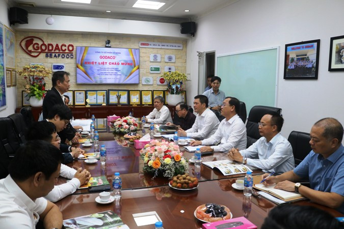 Đoàn công tác của Bộ Công thương thăm và làm việc với Công ty Cổ phần Thủy sản Gò Đàng.