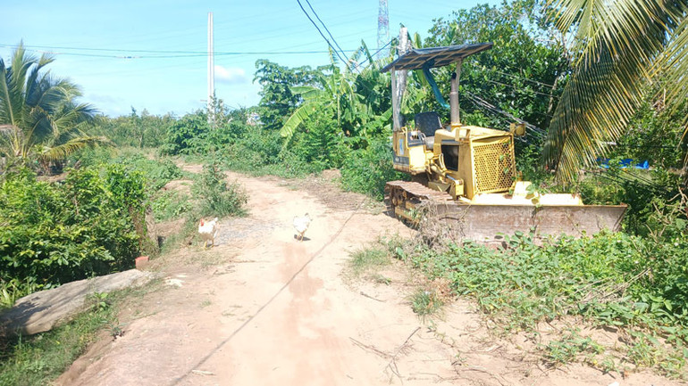 Người dân bức xúc vì tuyến đường thi công 22 tháng không xong ảnh 3